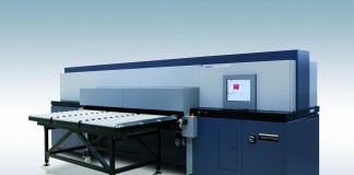 La qualità della goccia Durst viaggia in High Speed Durst Rho P10 200 HS.