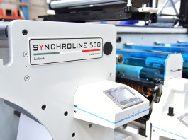 La prima vendita in Giordania di una Synchroline 330 di Lombardi Machinery La Synchroline 330: una delle caratteristiche più apprezzate è la flessibilità dei contatti per l’istruzione e l’assistenza tecnica in rete.