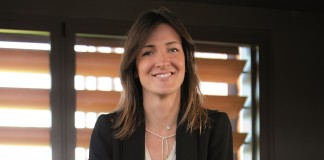 Mimaki ridisegna il superwide format con l’UJV55-320 Rachele Bompan, AD di Bompan, importatore esclusivo per l’Italia dei prodotti Mimaki.