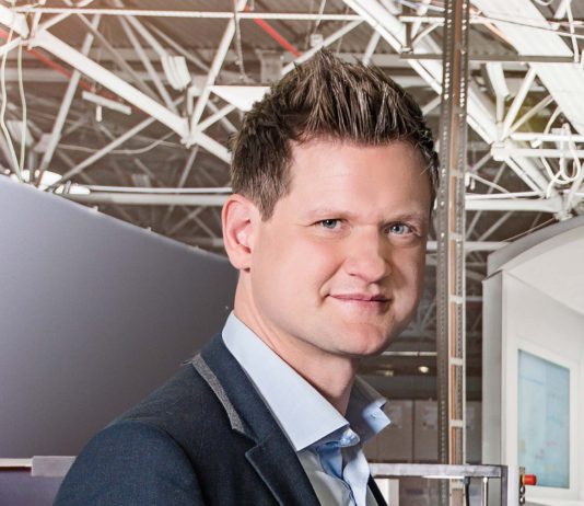 Daniel Ackermann di Saxoprint parla dello sviluppo dell‘e-commerce Daniel Ackermann, AD Saxoprint.