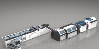 Meccanotecnica: produzione automatica di libri di alta qualità da stampa digitale La linea completa in mostra agli Hunkeler Innovationdays, formata da Universe Sewing Web-fed, la linea di piega e cucitura di fogli singoli provenienti da stampa digitale web, e Inline, linea di brossura, incolladorsi multifunzionale.