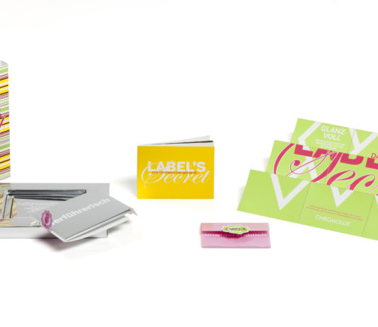 Carta: Zanders e le etichette Chromolux La scatola campionario Label’s Secret. Foto: Thomas Geisel per Zanders.