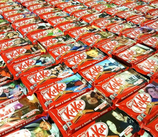 HP: un portafoglio di soluzioni per la stampa digitale e la decorazione di etichette Confezioni di KitKat stampate con le tecnologie HP:
