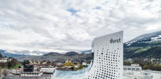 Inaugurato il futuristico headquarter Durst