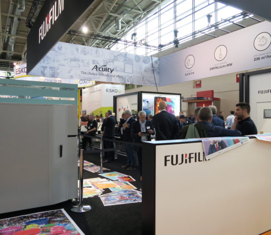 Fujifilm a Fespa con la piattaforma Acuity Ultra superwide