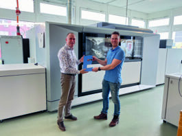 Canon varioPRINT iX -series compie un anno