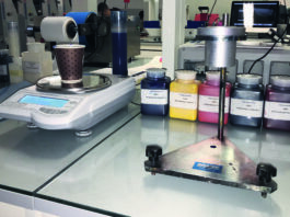 Etichette, chi condurrà le macchine da stampa domani?