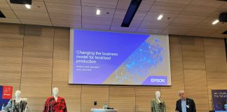 Epson, dal tessile alla microproduzione