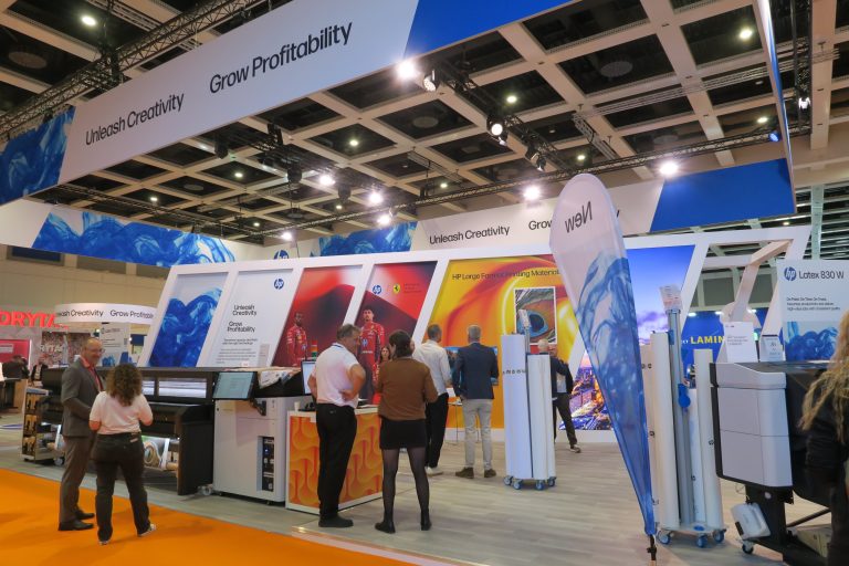 Fespa Global Print Expo 2025, innovazione e sostenibilità al centro della scena