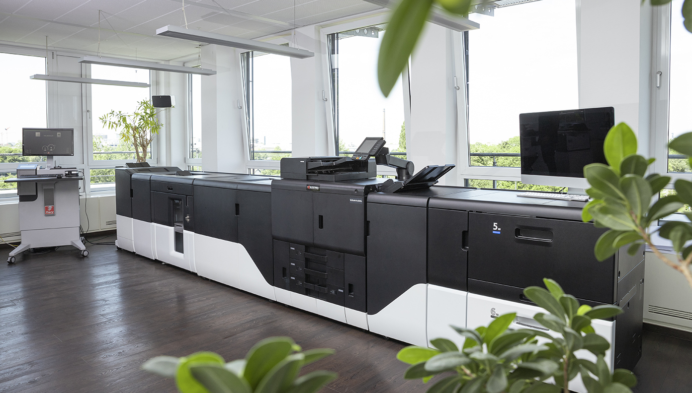 Kyocera TASKalfa Pro 15000c: tutta la potenza della stampa in bobina dentro una macchina a foglio