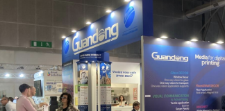 Guandong a Viscom ricama sul vetro